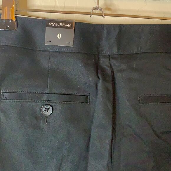 𝅺express black shorts two front pockets two back pockets 4 1/2 inch inseam NWT - Picture 4 of 8